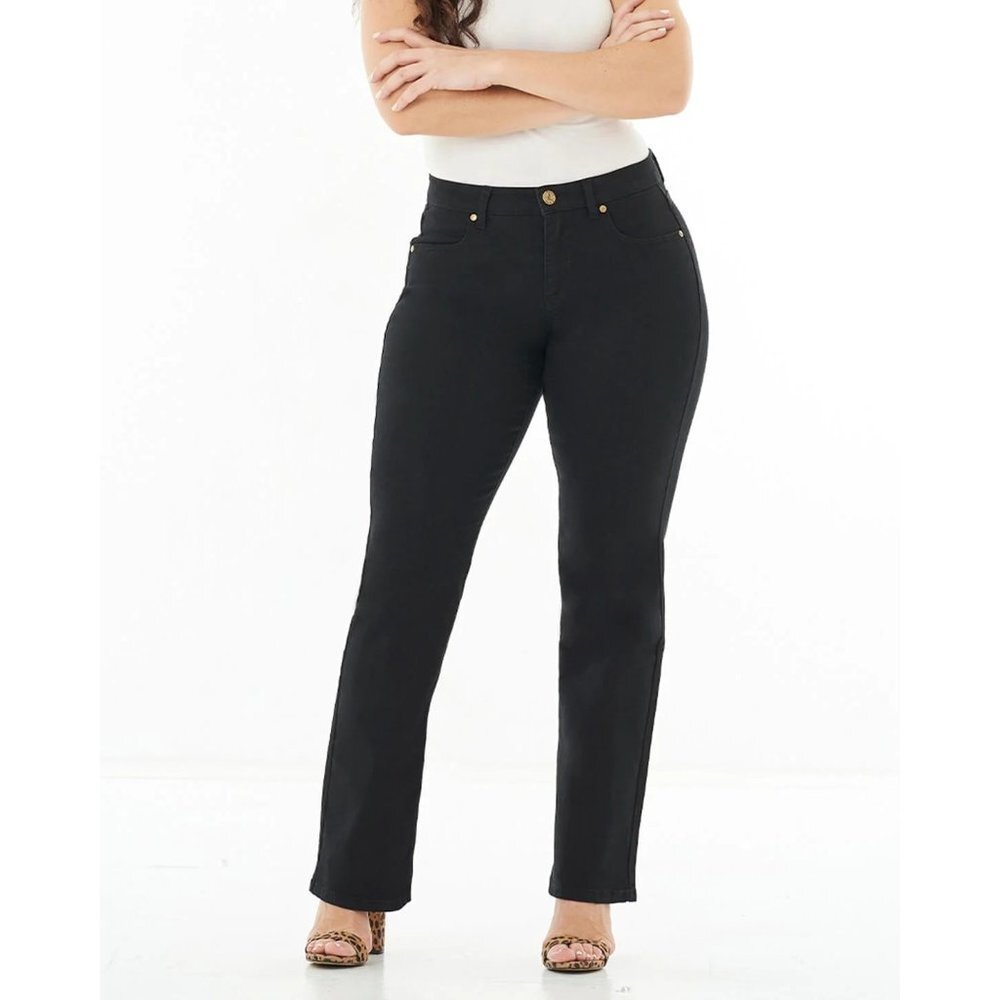 NWT‎ Measure & Made Bootcut Jean in Black - Size 14.1